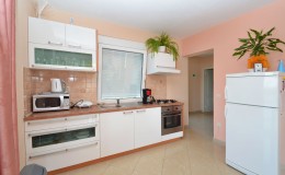 morskavila-apartment2-kuhinja-03