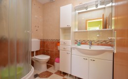 morskavila-apartment3-kupatilo-01