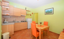 morskavila-apartment3-kuhinja-01