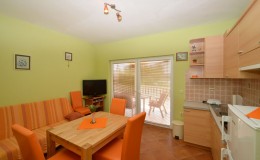morskavila-apartment3-kuhinja-03